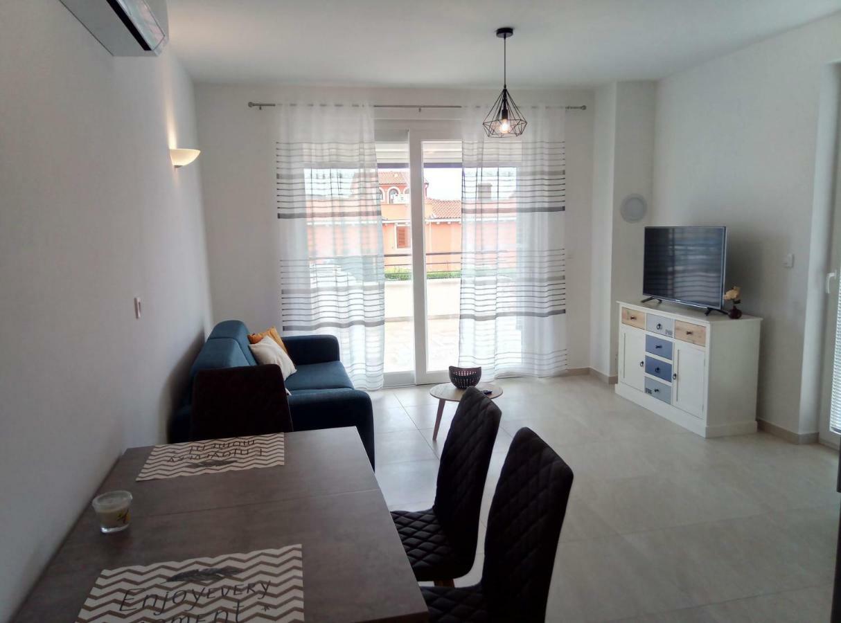 Lorena Cres Bagian luar foto