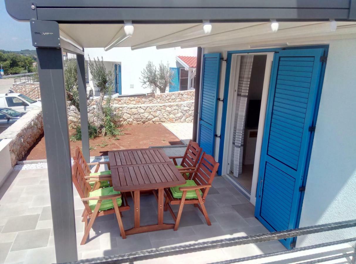 Lorena Cres Bagian luar foto
