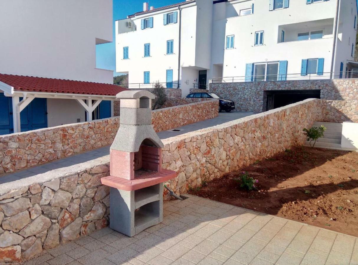 Lorena Cres Bagian luar foto
